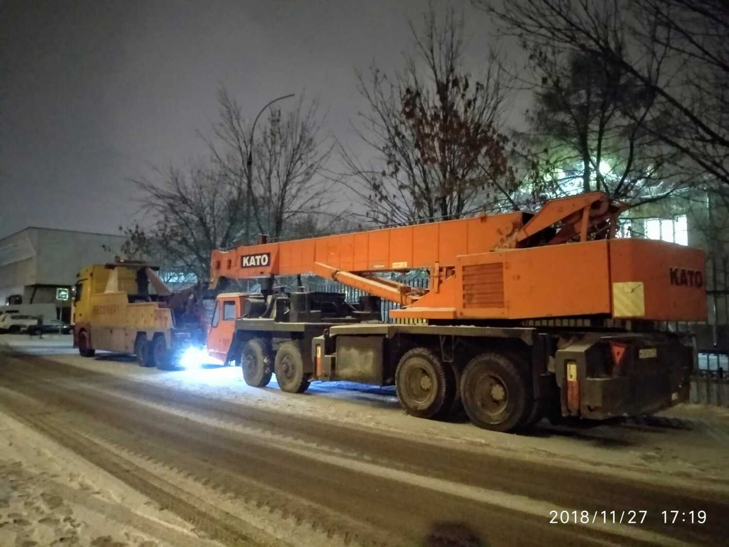 Грузовой эвакуатор для крана